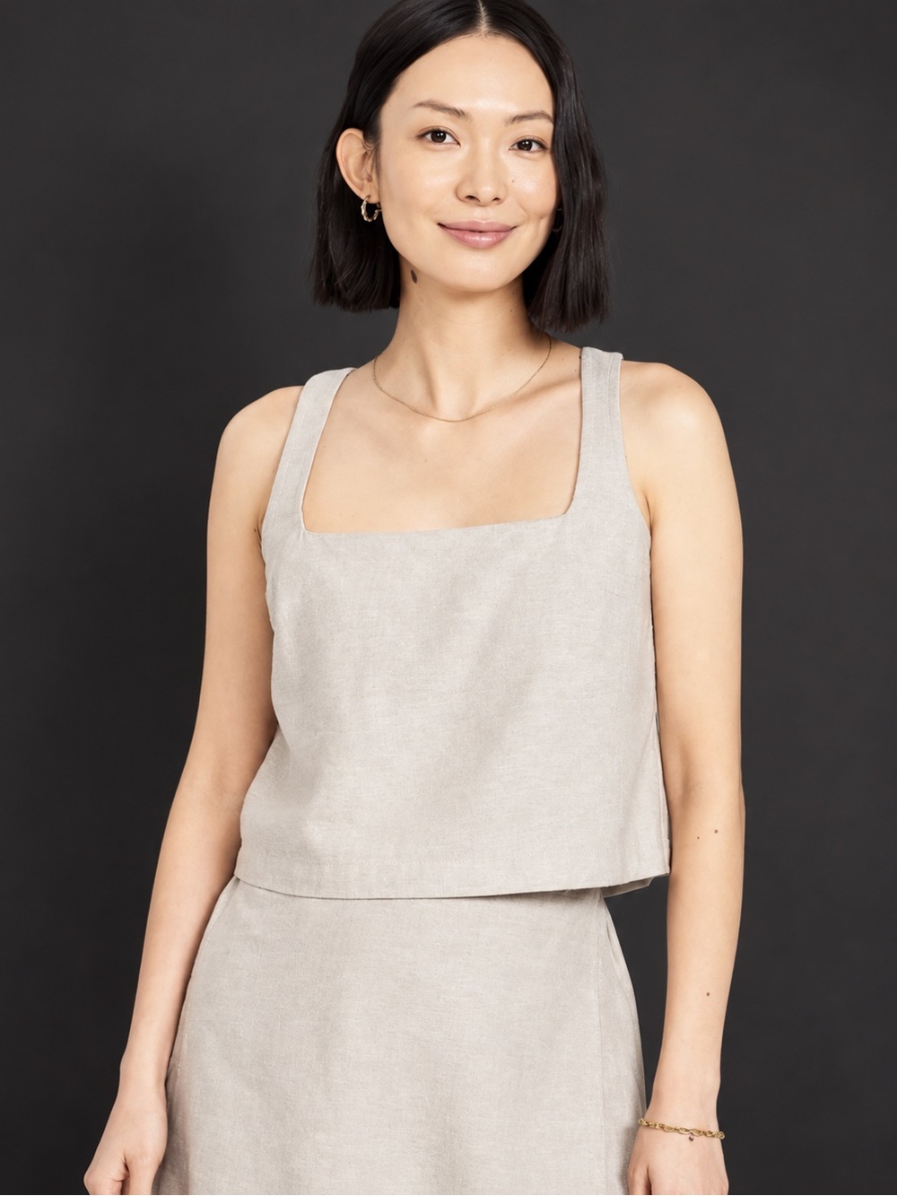 Old Navy Square Neck Linen-Blend Crop Top in Light Tan